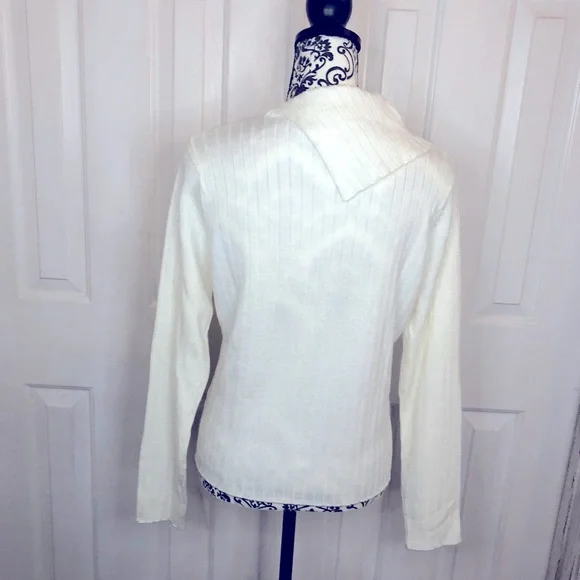 Carol rose cream studded detail folded over collar detail pullover sweater - Picture 5 of 6